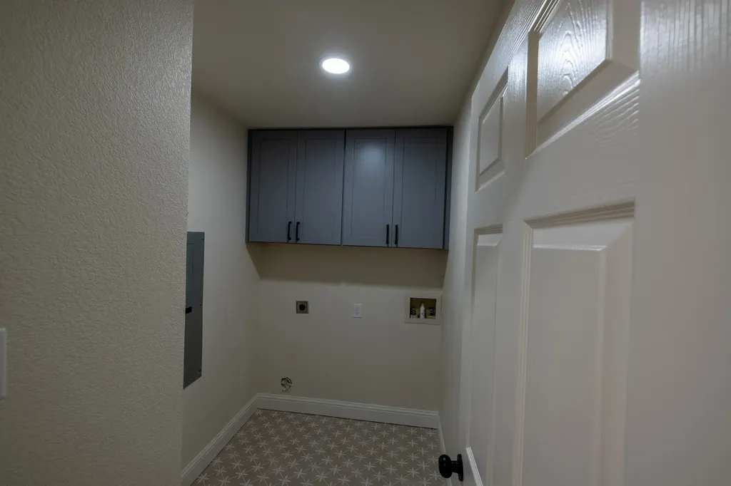 612 Aqua Vista Drive Granbury TX 76049