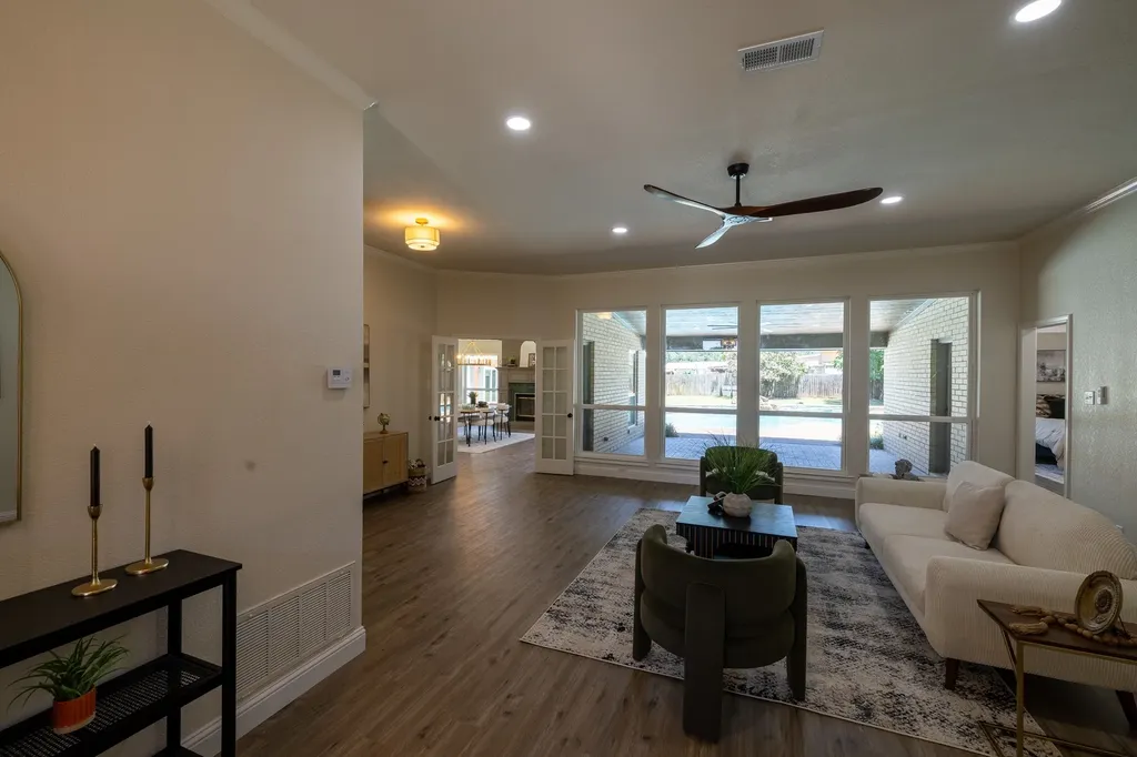 612 Aqua Vista Drive Granbury TX 76049