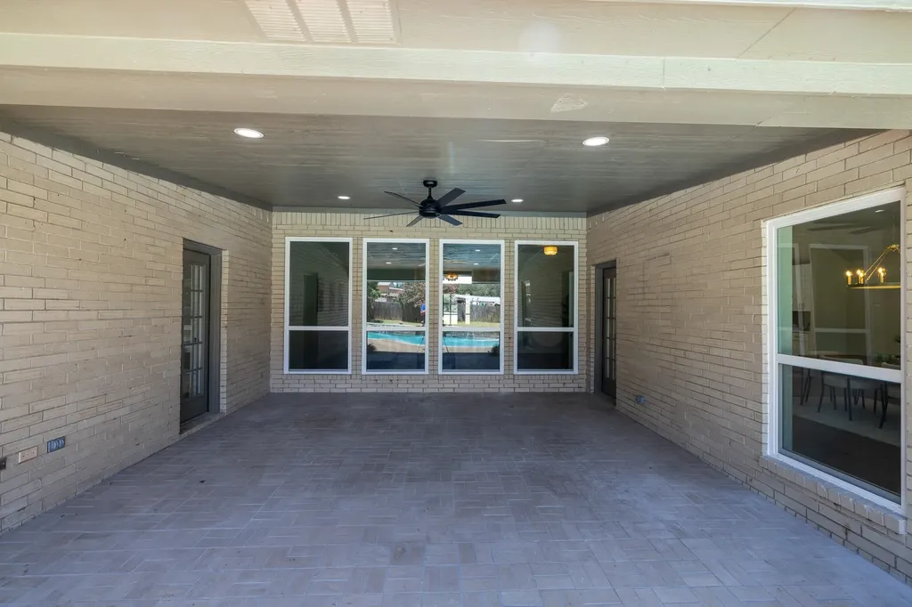 612 Aqua Vista Drive Granbury TX 76049