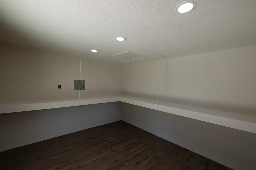 612 Aqua Vista Drive Granbury TX 76049