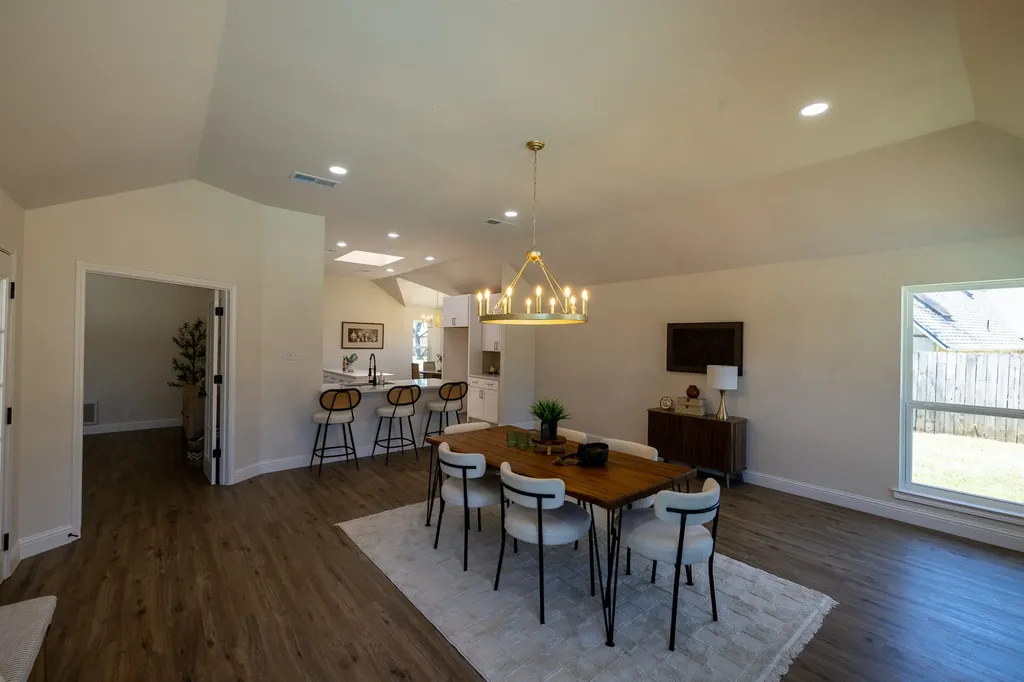 612 Aqua Vista Drive Granbury TX 76049