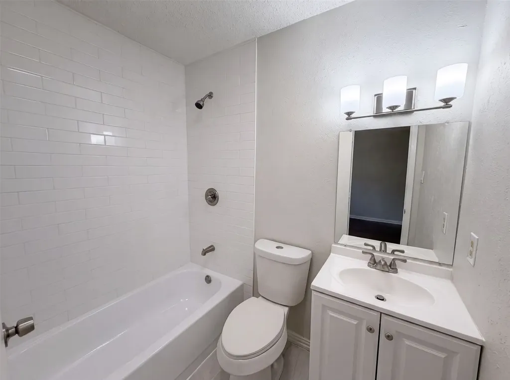 5608 Cherilee Lane Haltom City TX 76148