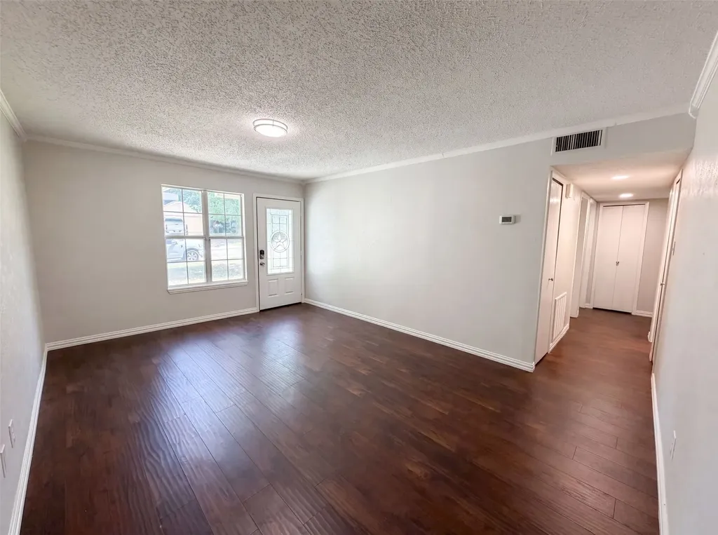 5608 Cherilee Lane Haltom City TX 76148