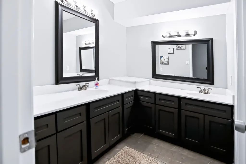 1503 Woodvine Drive Euless TX 76040