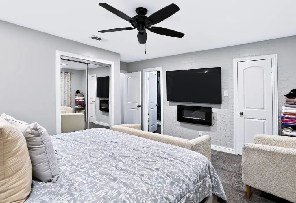 1503 Woodvine Drive Euless TX 76040