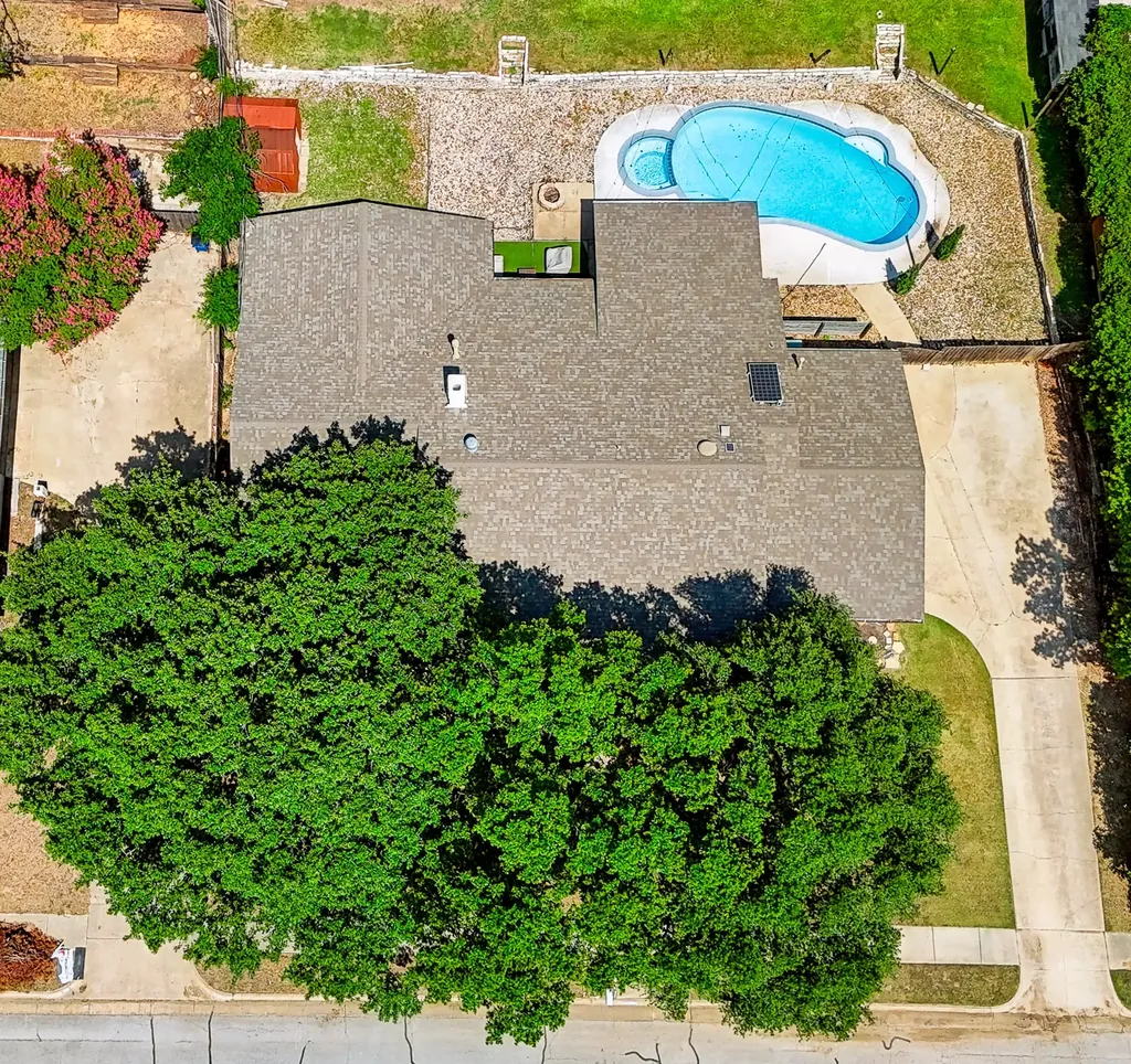 1503 Woodvine Drive Euless TX 76040