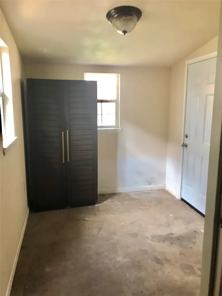 905 Isbell Road Fort Worth TX 76114