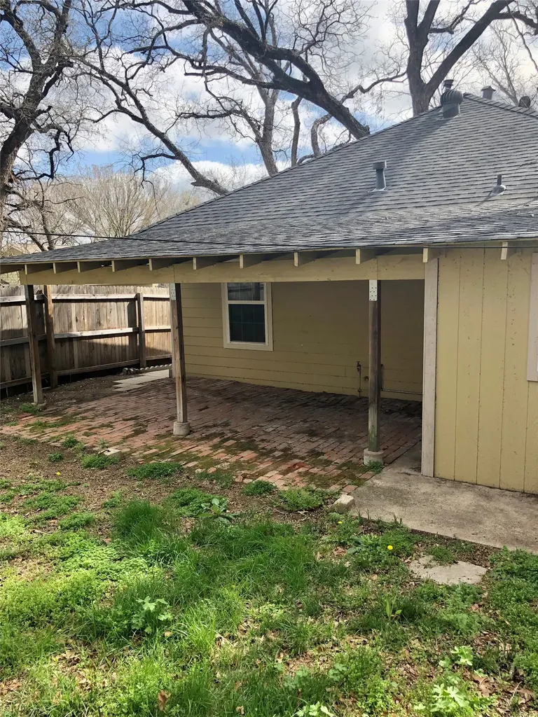 905 Isbell Road Fort Worth TX 76114