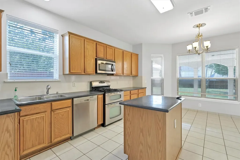 3803 Farmington Drive Richardson TX 75082