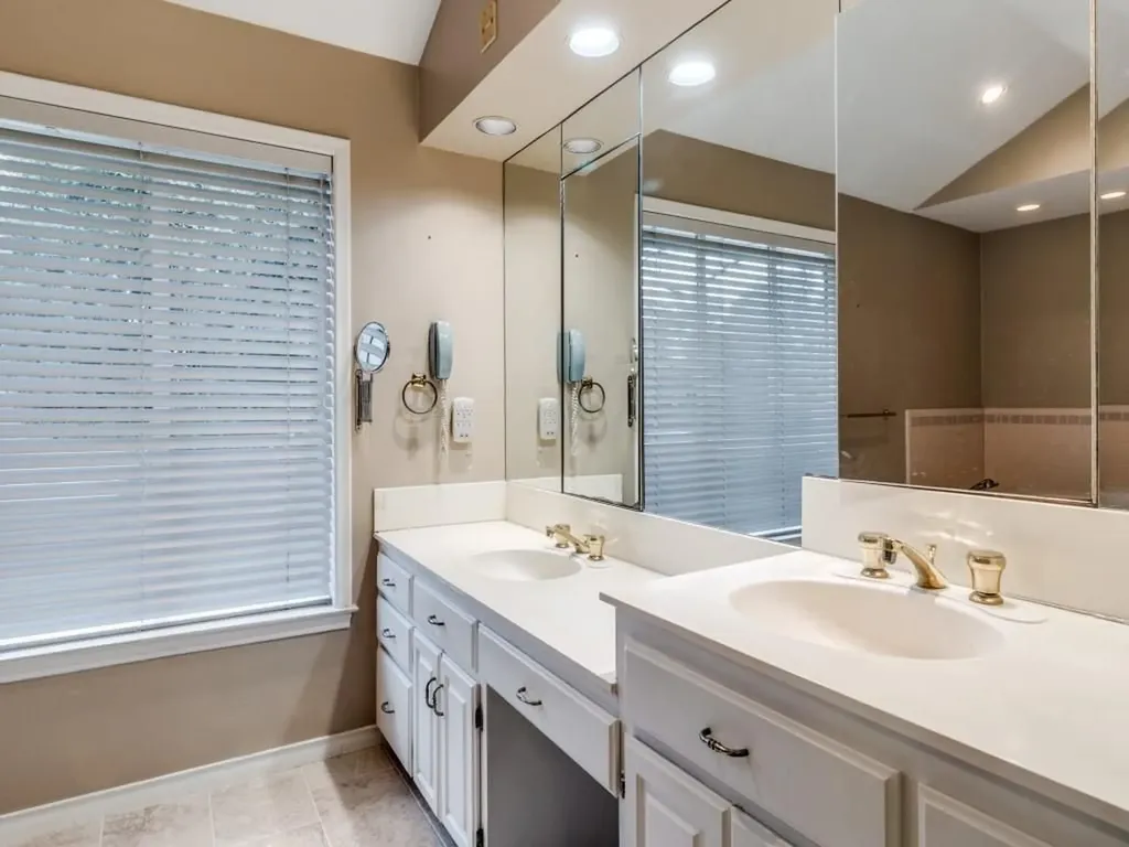 6130 Walnut Hill Lane Dallas TX 75230