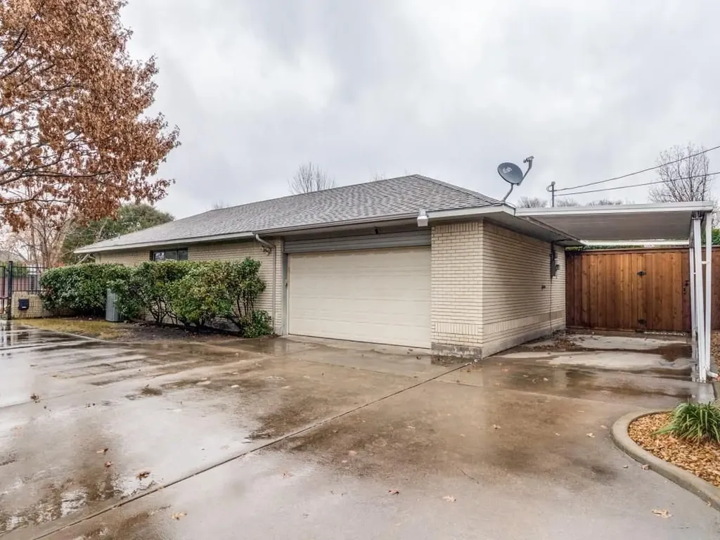 6130 Walnut Hill Lane Dallas TX 75230