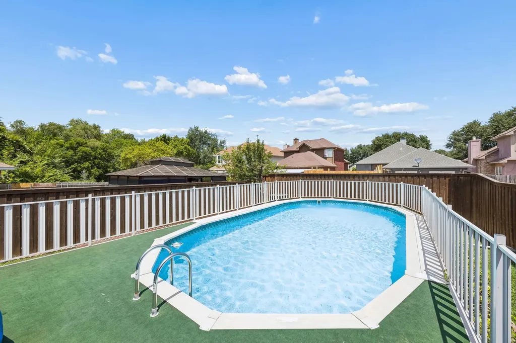 2305 Buckeye Drive Mesquite TX 75181