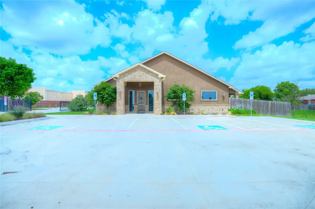 Watauga TX, 5805 Starnes Road