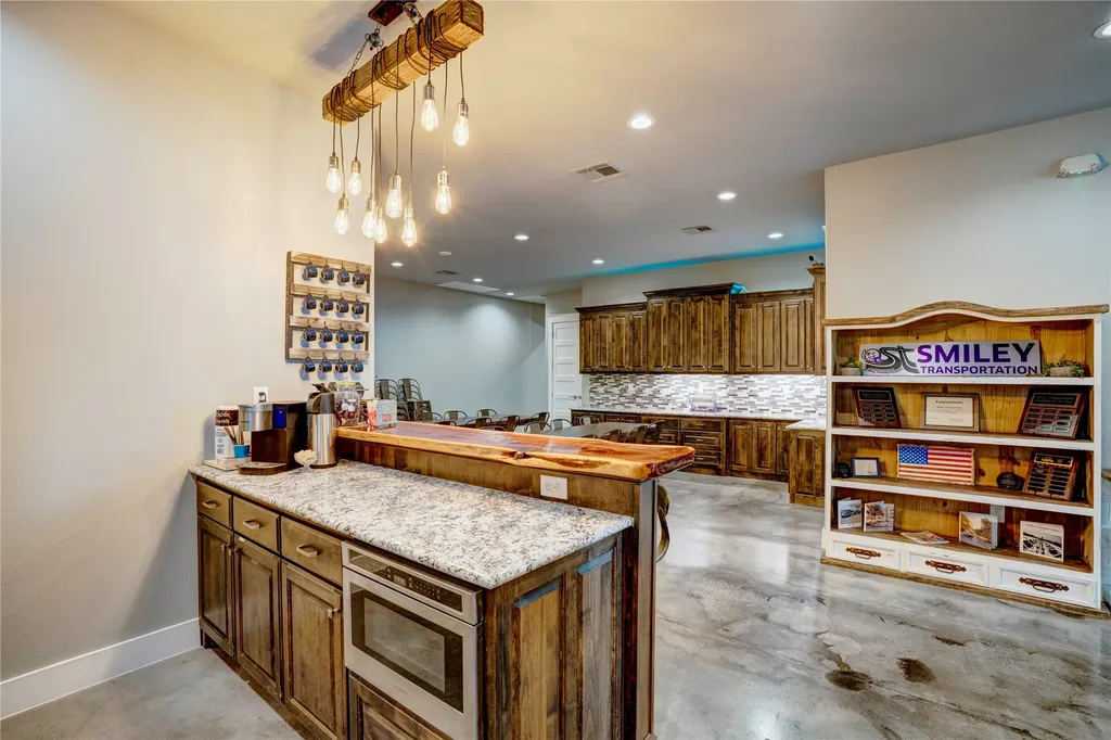 5805 Starnes Road Watauga TX 76148