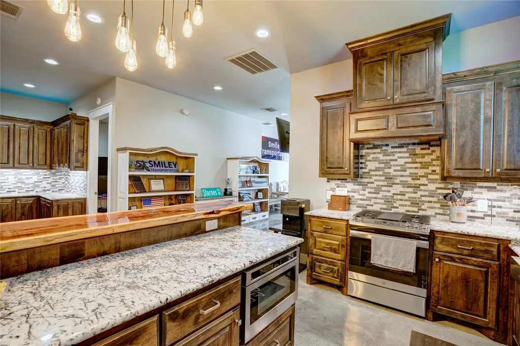 5805 Starnes Road Watauga TX 76148