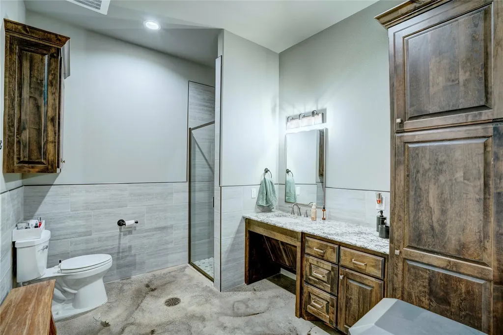 5805 Starnes Road Watauga TX 76148