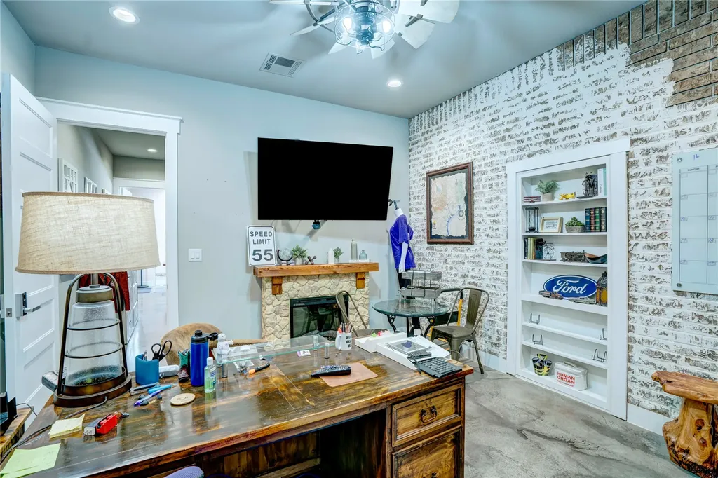 5805 Starnes Road Watauga TX 76148