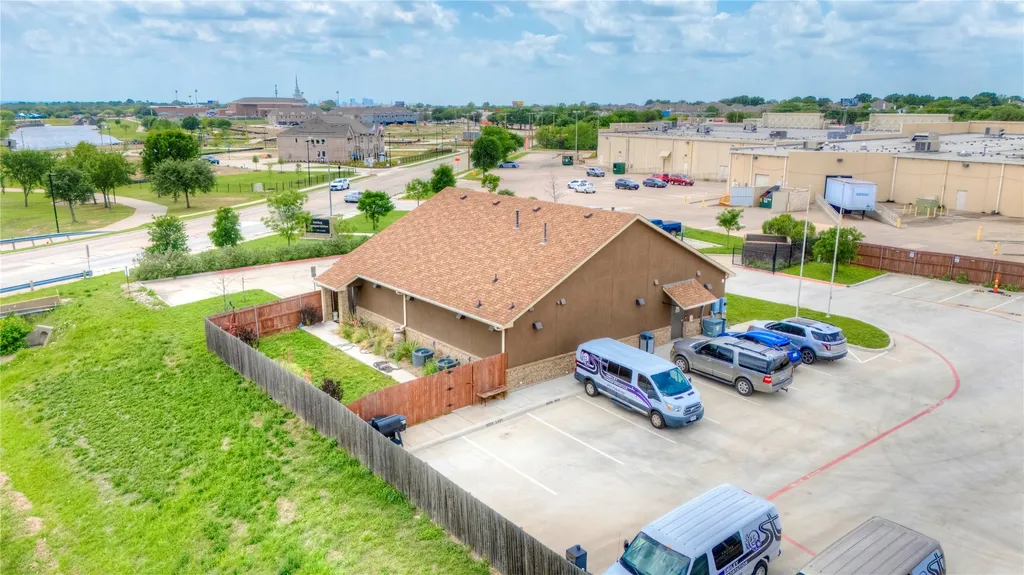 5805 Starnes Road Watauga TX 76148