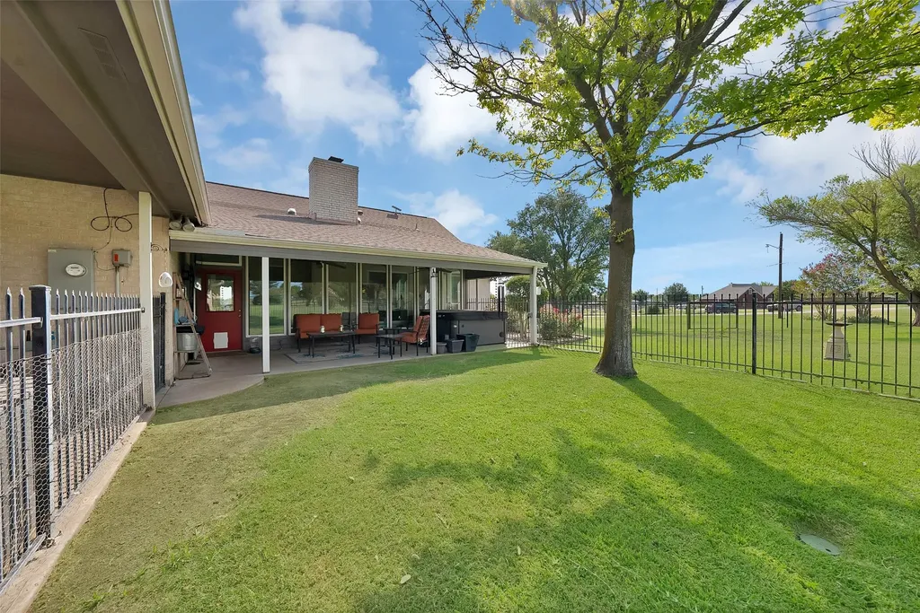 300 Buena Vista Drive Willow Park TX 76087