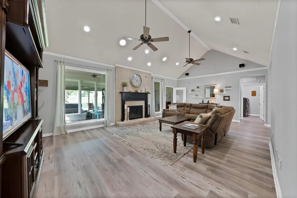 300 Buena Vista Drive Willow Park TX 76087