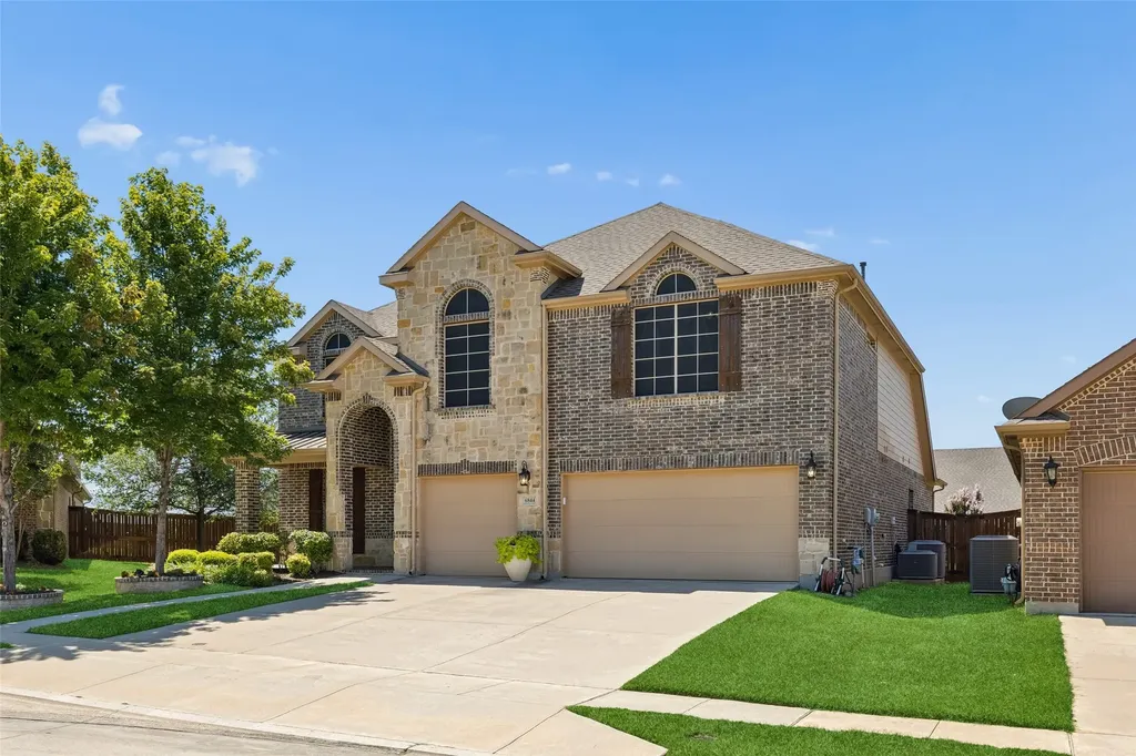 6844 San Luis Trail Fort Worth TX 76131