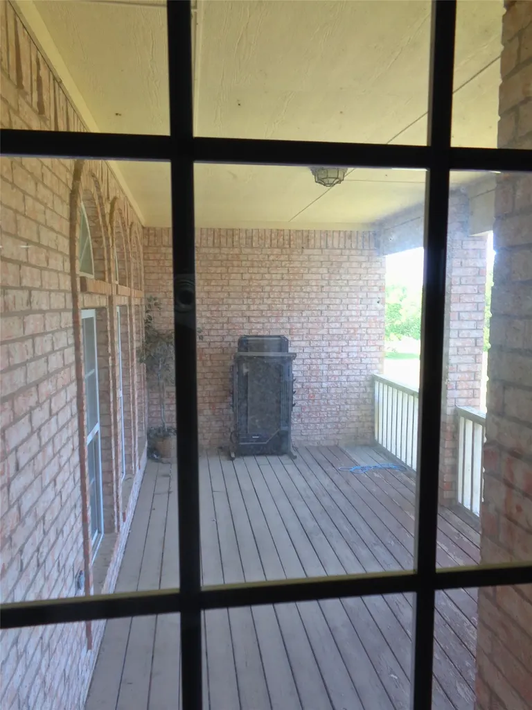 2517 County Road 425 Cleburne TX 76031