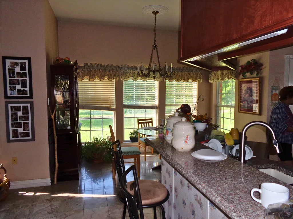2517 County Road 425 Cleburne TX 76031