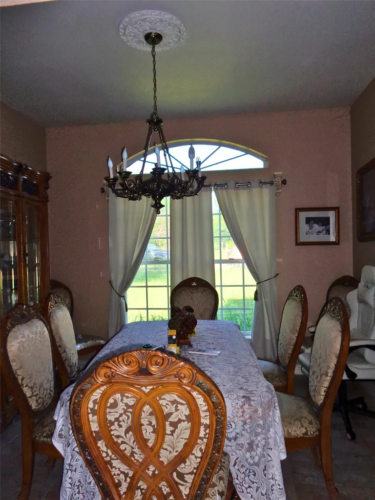2517 County Road 425 Cleburne TX 76031