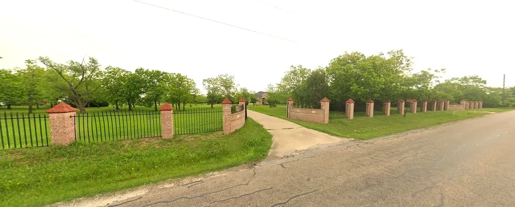 2517 County Road 425 Cleburne TX 76031