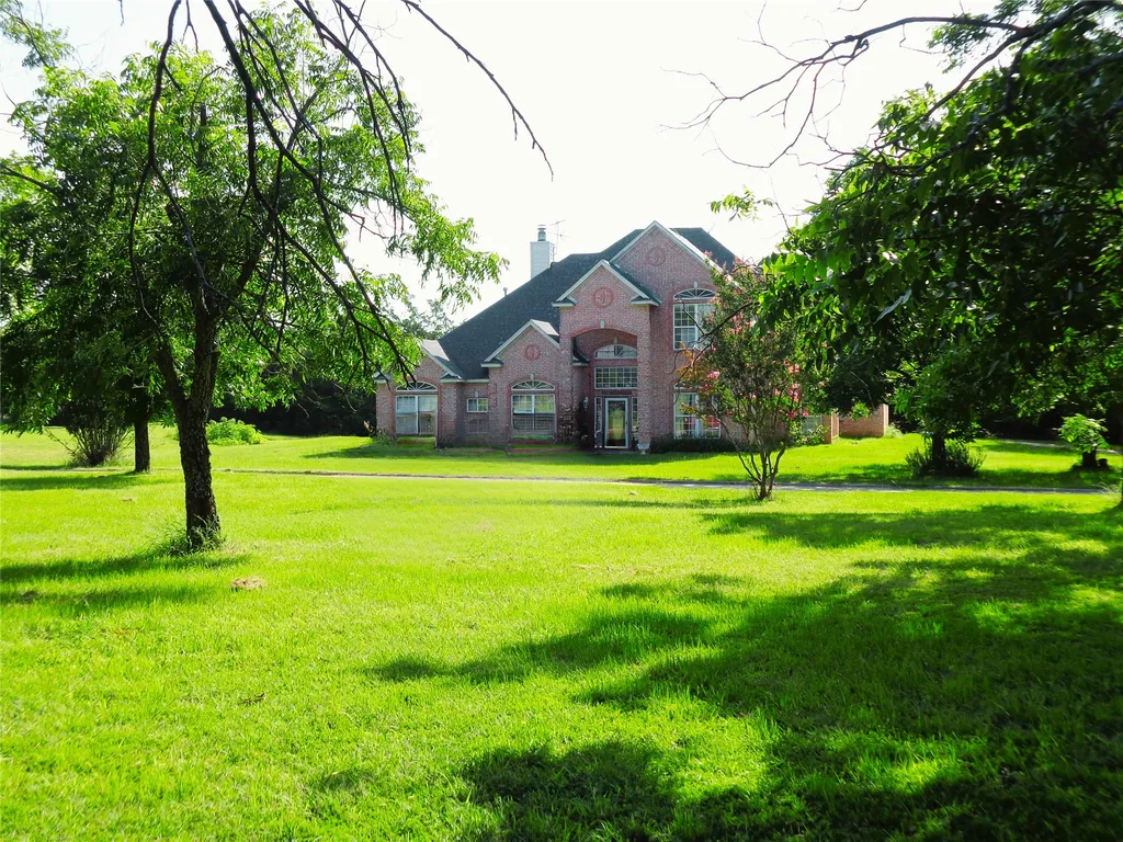 2517 County Road 425 Cleburne TX 76031