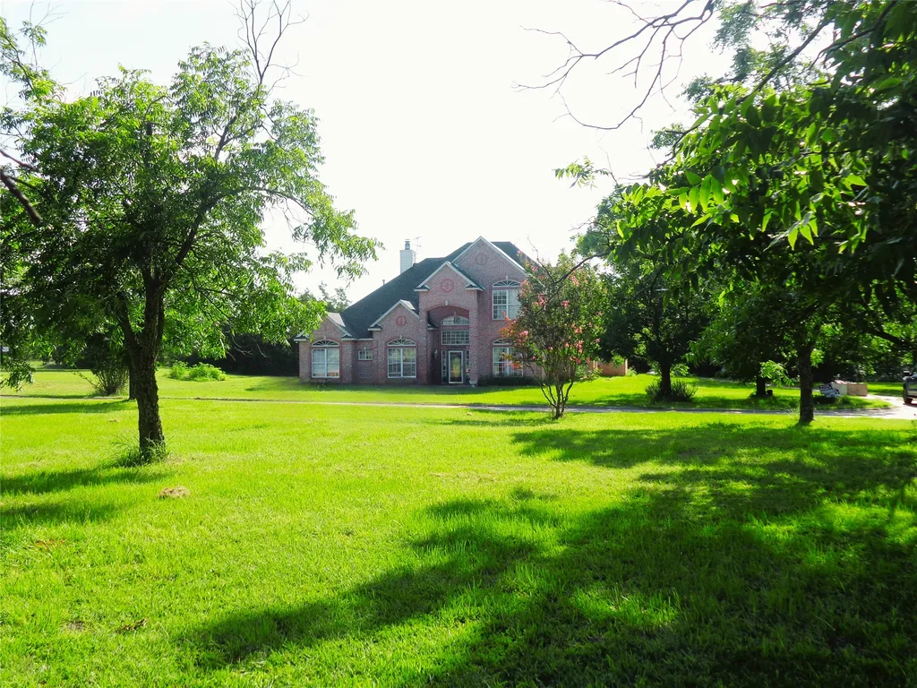 2517 County Road 425 Cleburne TX 76031