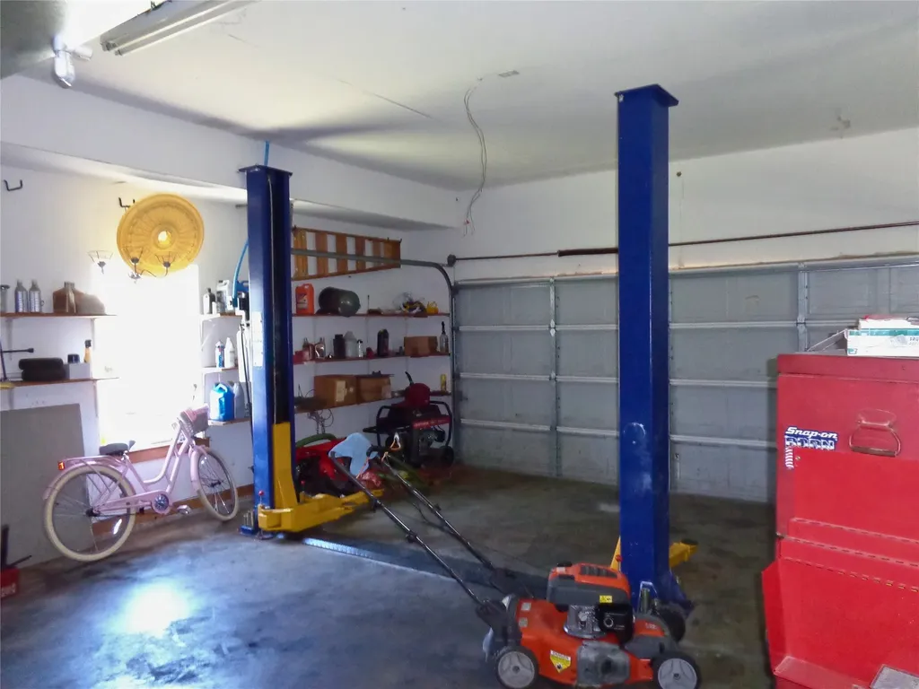 2517 County Road 425 Cleburne TX 76031