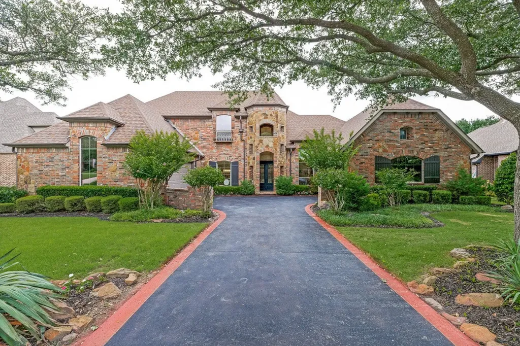 1301 Silverlake Road Mckinney TX 75072