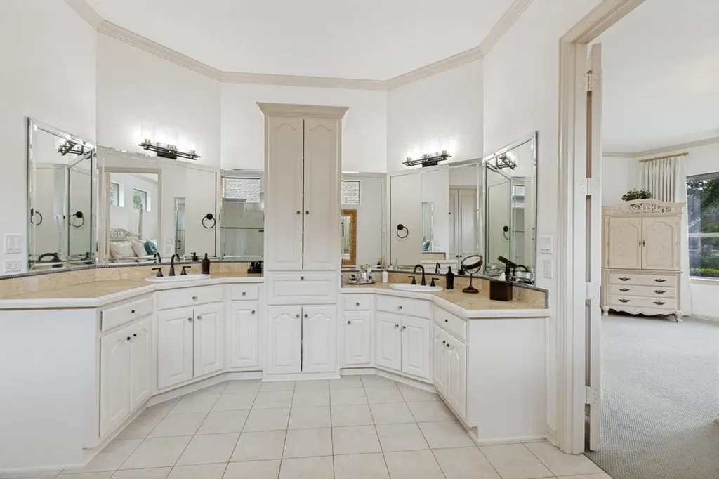 1301 Silverlake Road Mckinney TX 75072