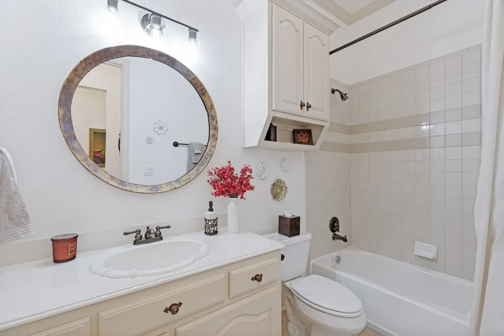1301 Silverlake Road Mckinney TX 75072