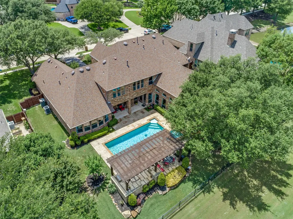 1301 Silverlake Road Mckinney TX 75072
