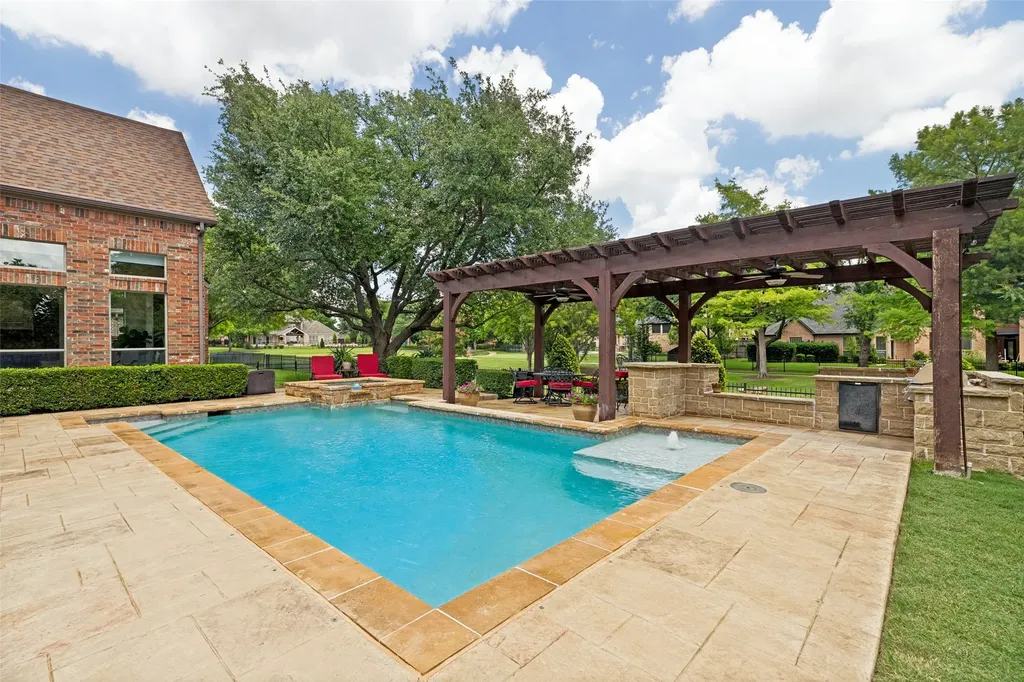 1301 Silverlake Road Mckinney TX 75072