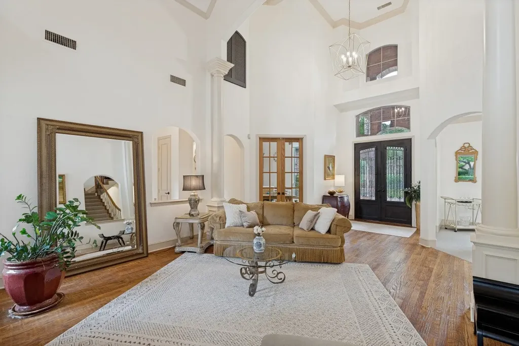 1301 Silverlake Road Mckinney TX 75072