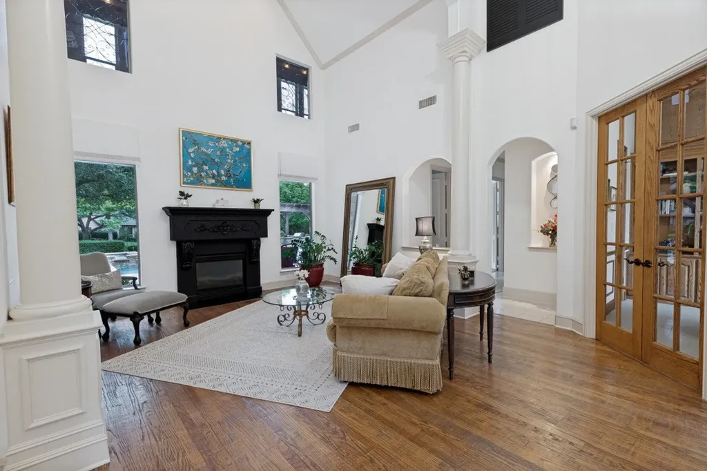 1301 Silverlake Road Mckinney TX 75072