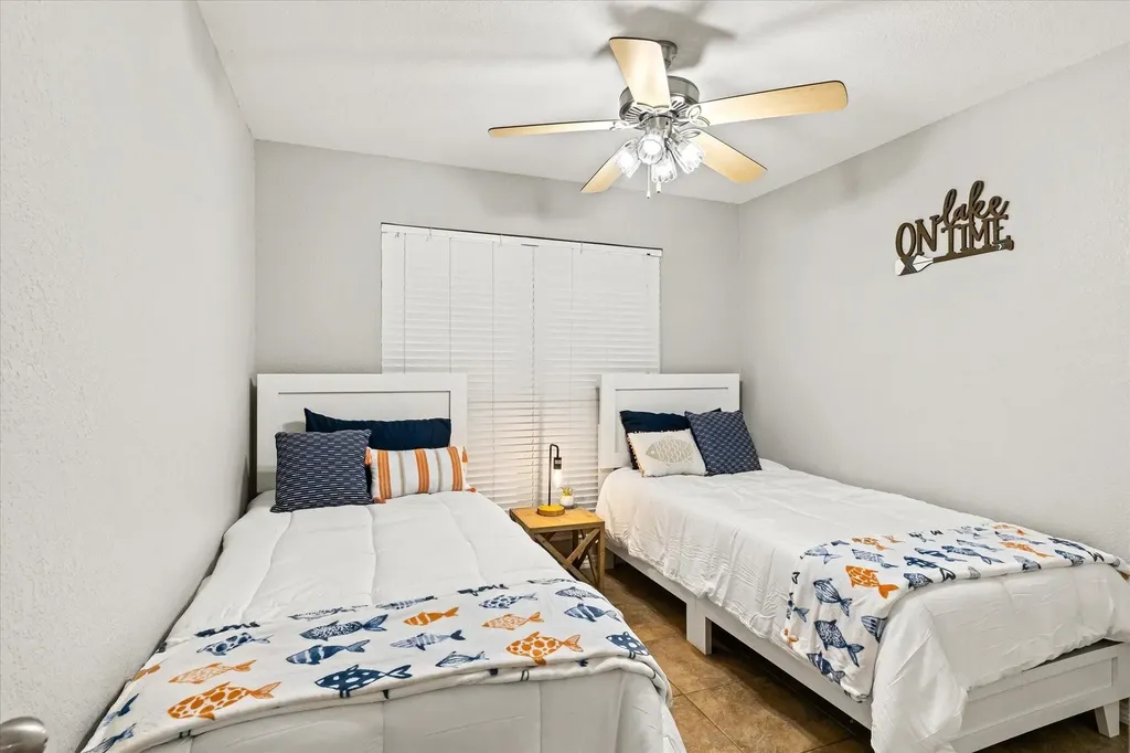 1609 Cheyenne Trail Granbury TX 76048