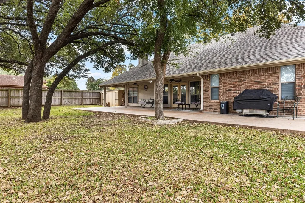 1609 Cheyenne Trail Granbury TX 76048