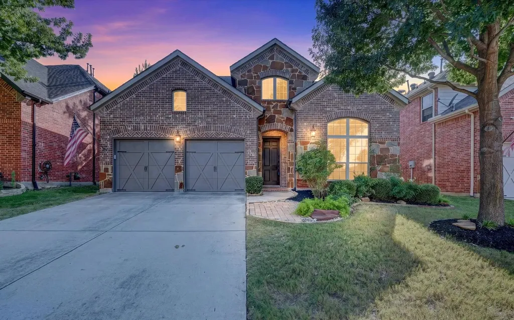 8417 Bayberry Avenue Lantana TX 76226