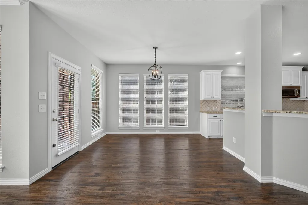 8417 Bayberry Avenue Lantana TX 76226
