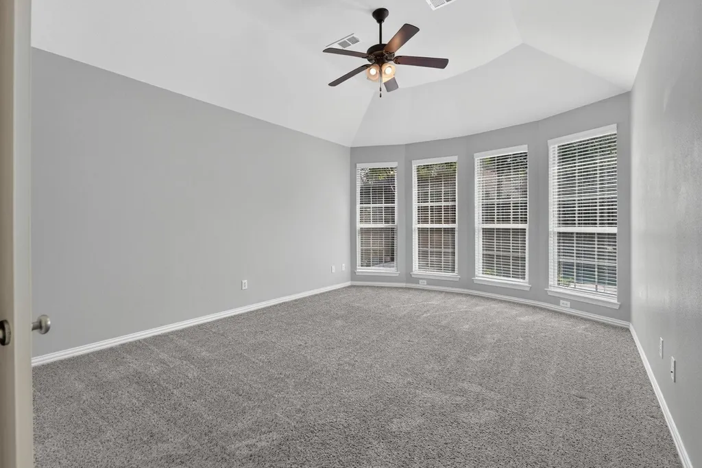 8417 Bayberry Avenue Lantana TX 76226