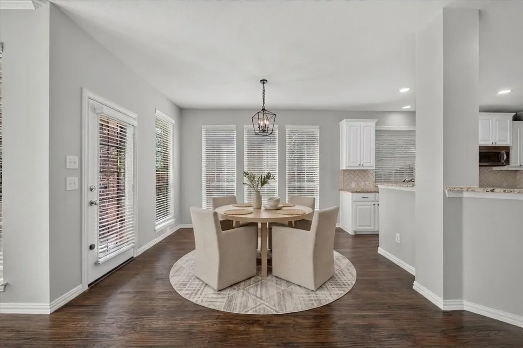 8417 Bayberry Avenue Lantana TX 76226