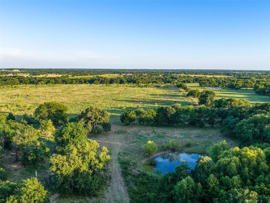 5715 Interstate 30 Campbell TX 75422