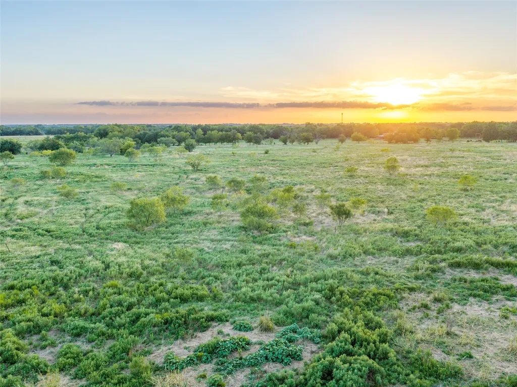 5715 Interstate 30 Campbell TX 75422