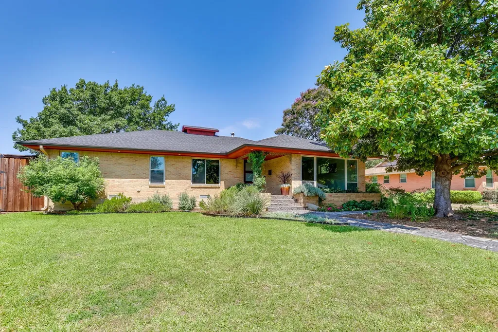 1839 Shelmire Drive Dallas TX 75224