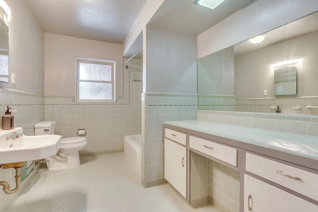 1839 Shelmire Drive Dallas TX 75224