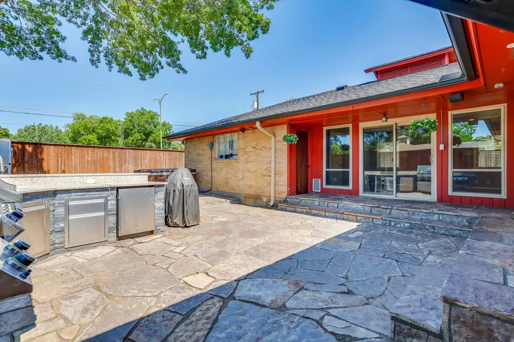 1839 Shelmire Drive Dallas TX 75224